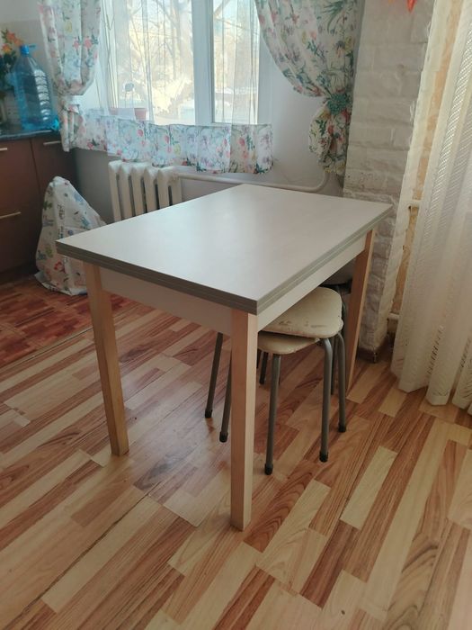 Стол кухонный, раскладной