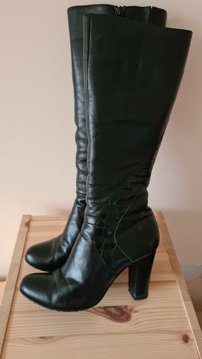 Дамски кожени ботуши Baracuda и кожени сандали Roberto Venuti