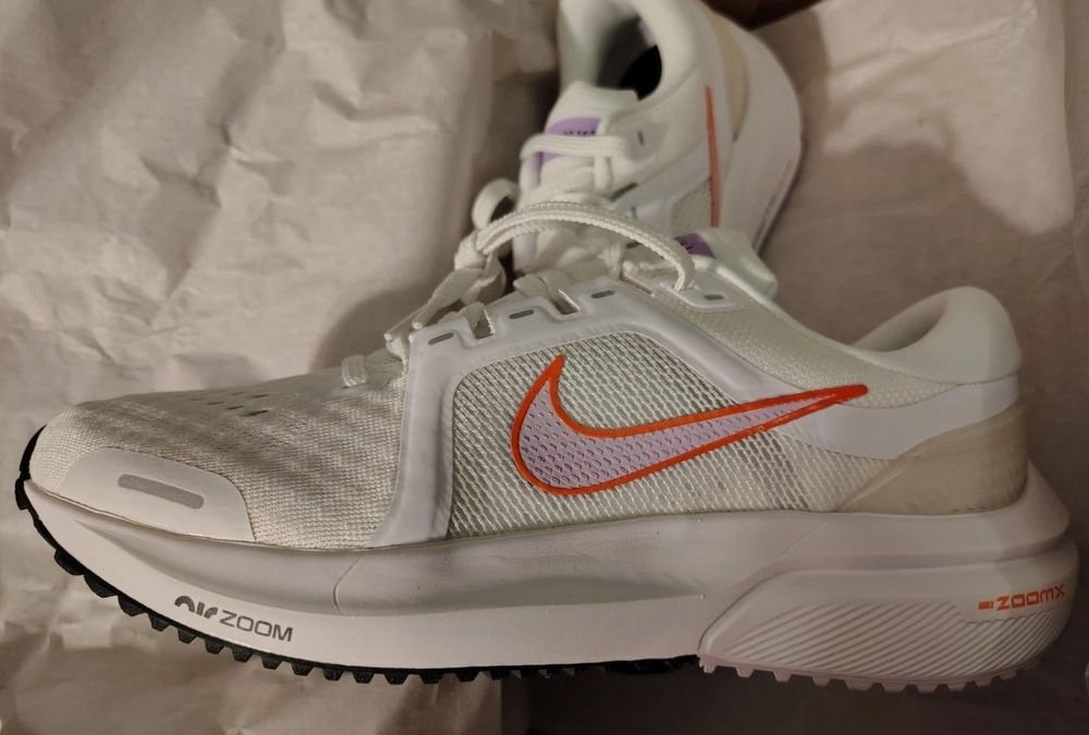 Nike air zoom vomero 16 оригинални размер 42