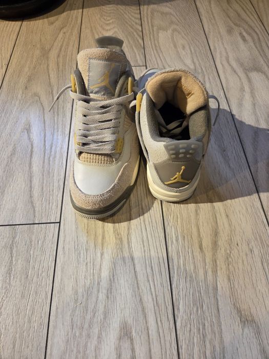 Jordan 4 Craft Photon Dust