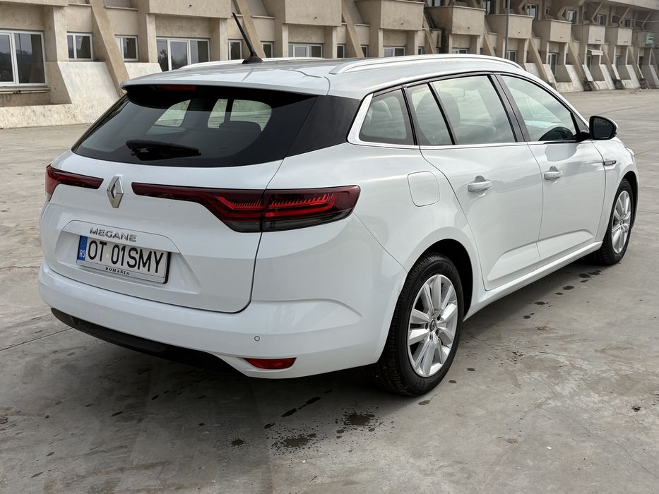 Megane 4     1,5 dci.  Automat 2021 150km