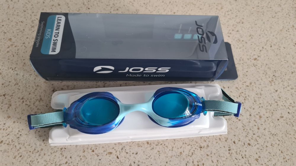 Продам очки для плавания детские