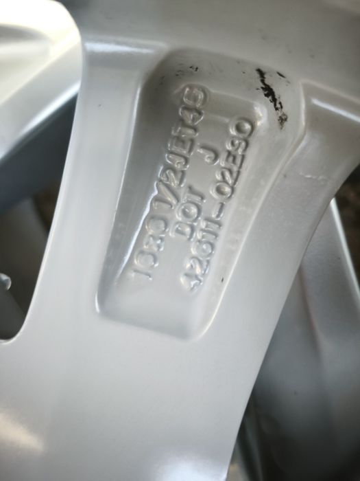 16" оригинални алуминиеви джанти за Toyota Corolla.