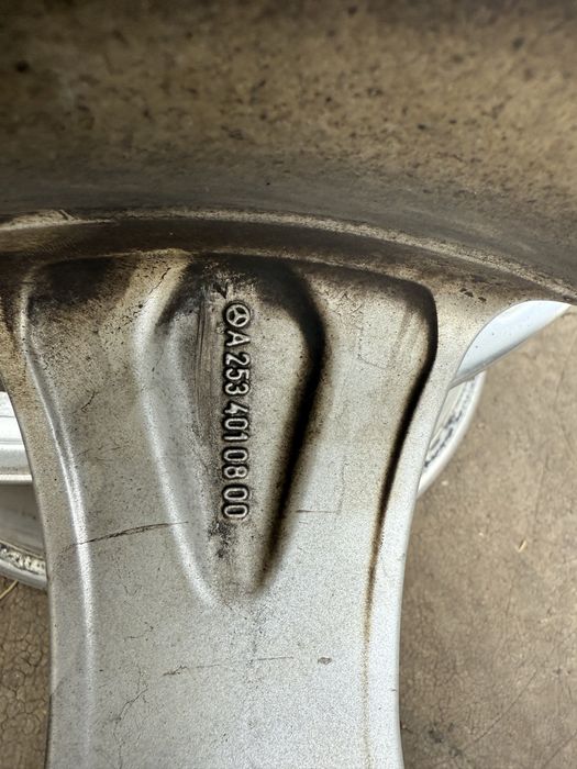 100% Оригинални Mercedes GLC W253 с датчици