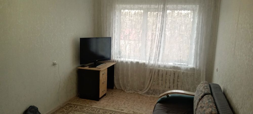 Сдам 2 ком.квартиру помесячно