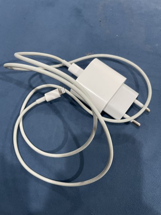 Зарядка на айфон