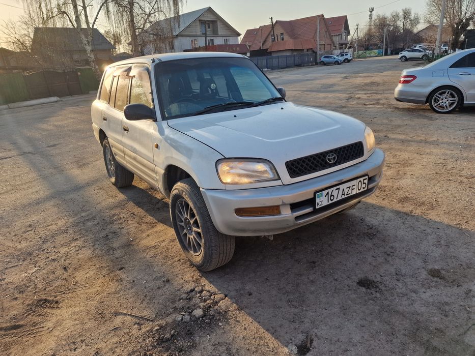 Продам rav4 1997