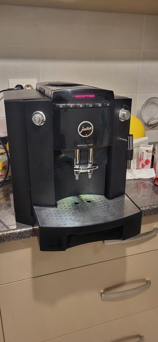 Aparat cafea boabe ,macinata jura xf 50