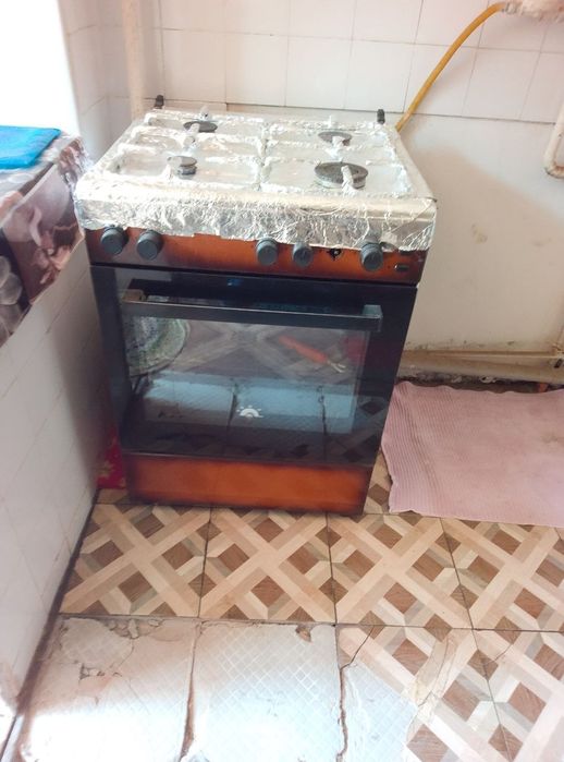 Gazplita srochna sotiladi