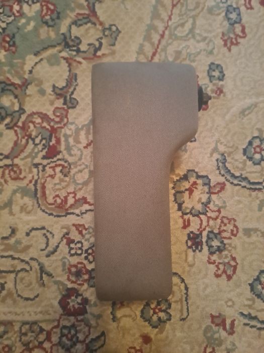 Подлокотник ауди а6с4 привозной