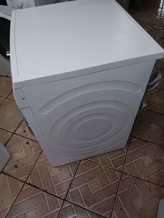 Сушилня с термопомпа Сименс Siemens IQ 590  8кг с две години гаранция!