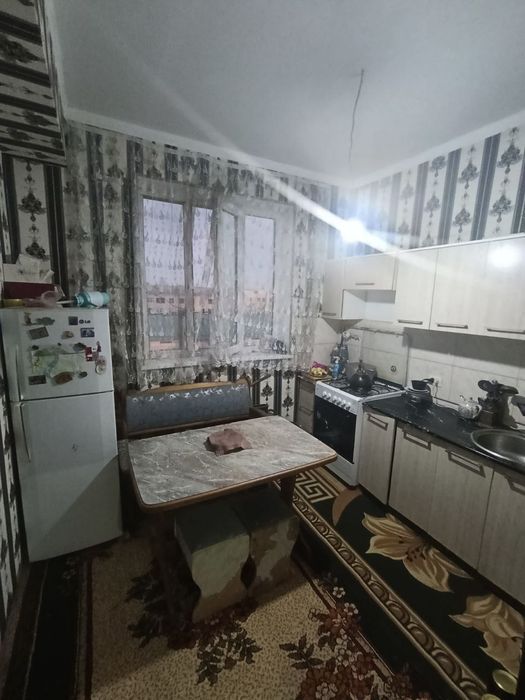 Срочно сотилади продаётся квартира