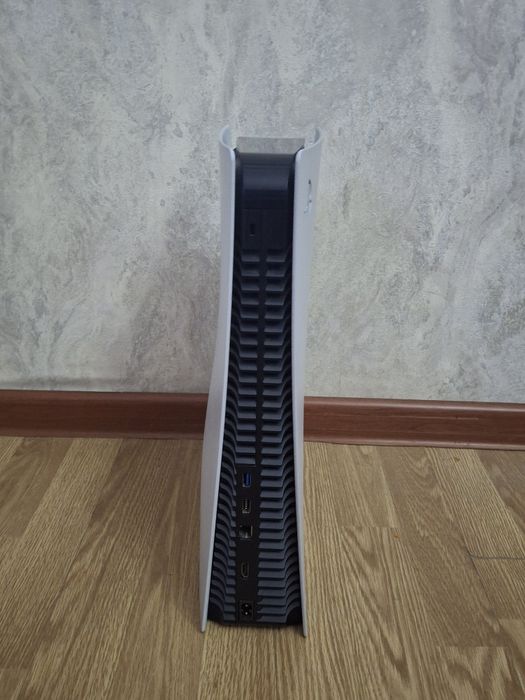 Продам Playstation 5