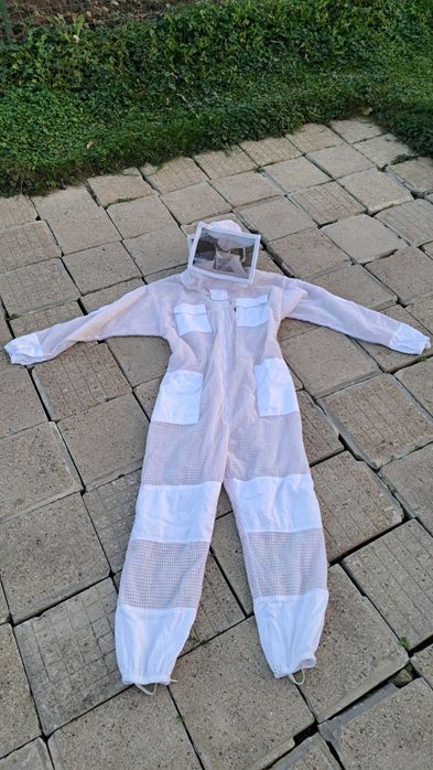 Трислоен мрежест пчеларски костюм