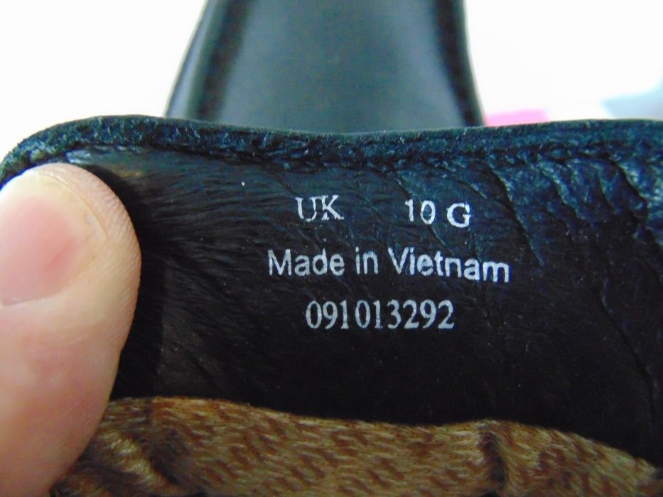 НОВИ Clarks Gore-texномер 44 Оригинални мъжки обувки