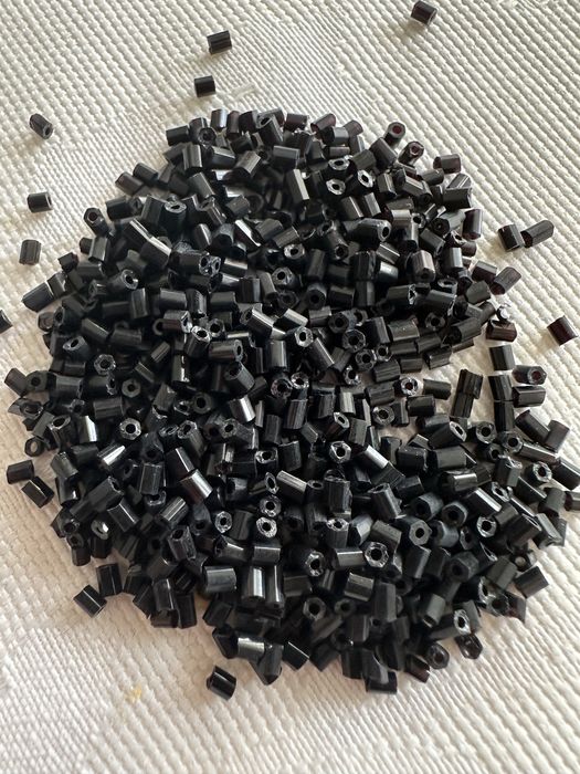 Бисер. Стеклярус. Чехия. Китай.