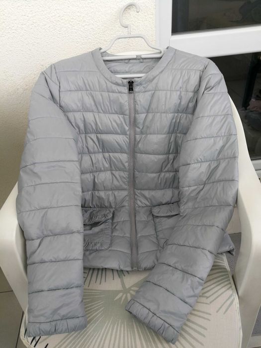 Дамско спортно яке