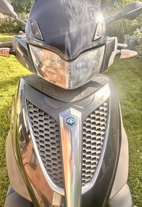 Piaggio mp3, piaggio yourban, piaggio 3 roti, scuter conduci cu B