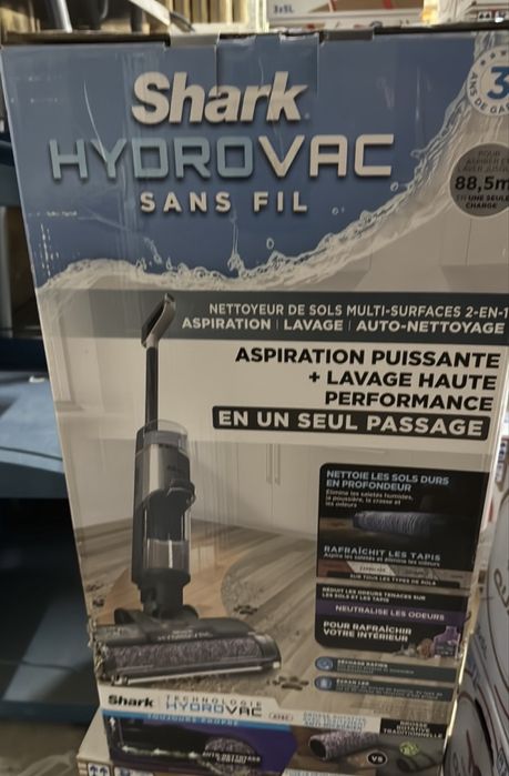 Прахосмукачка за сухо и мокро почистване Shark HydroVac