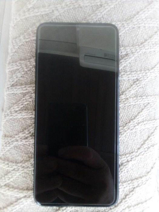 Telefon Honor 90.