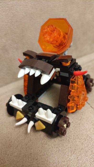 LEGO Nexo Knights 70311 - Катапулт на Хаоса
