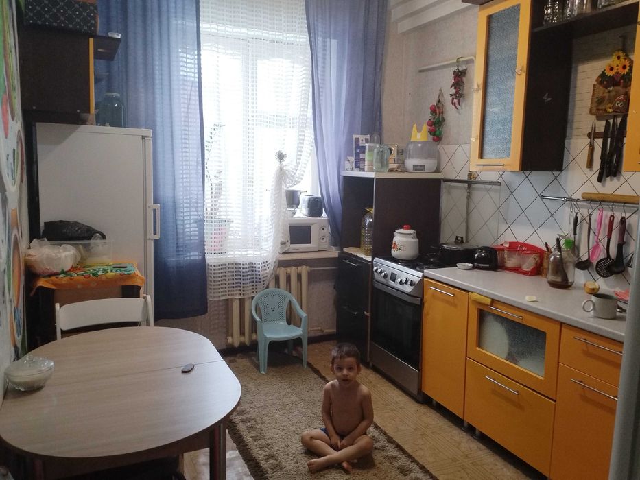 срочно продам 2 ком квартиру