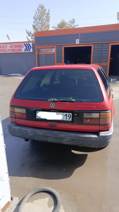 Пассат Б3 универсал сатылады.