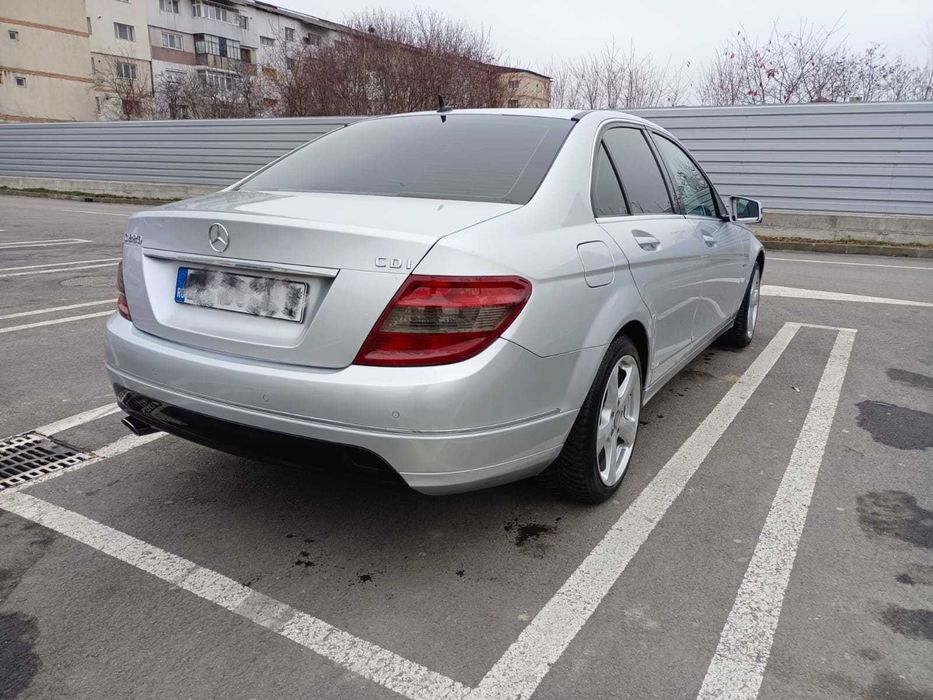 Mercedes-Benz c220