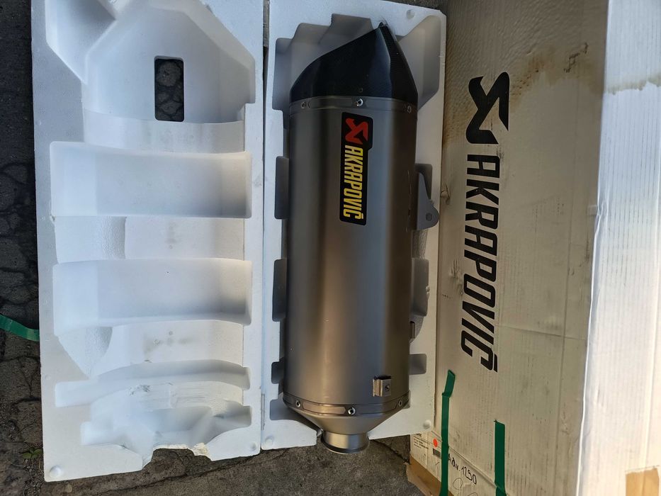 Akrapovic Акрапович ауспуси НОВИ  оригинални