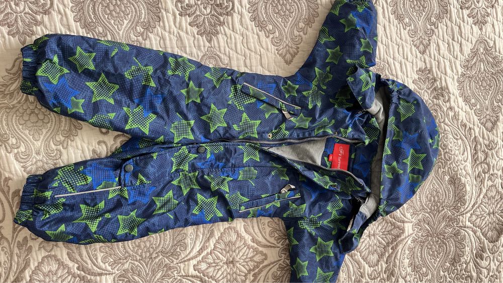 Продам детский осенний комбинезон
