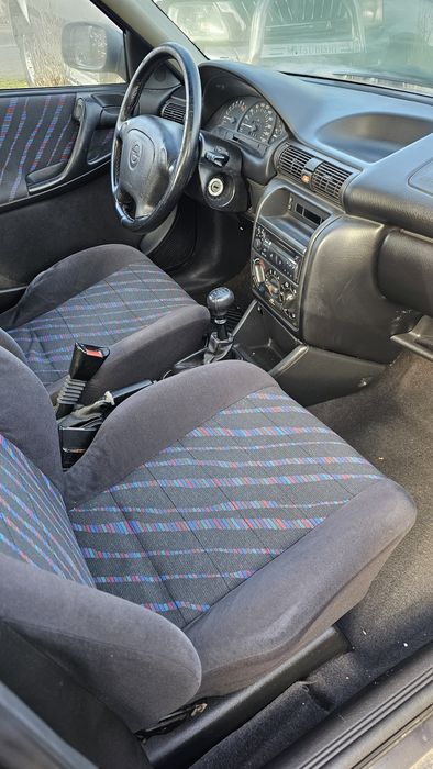 Faruri,stopuri si bara Opel Astra F '96