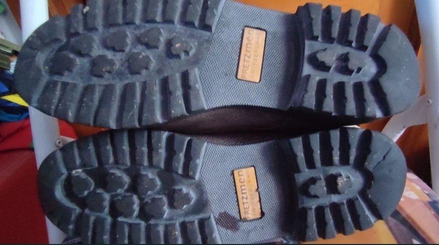 ghete piele goretex 42 ca noi