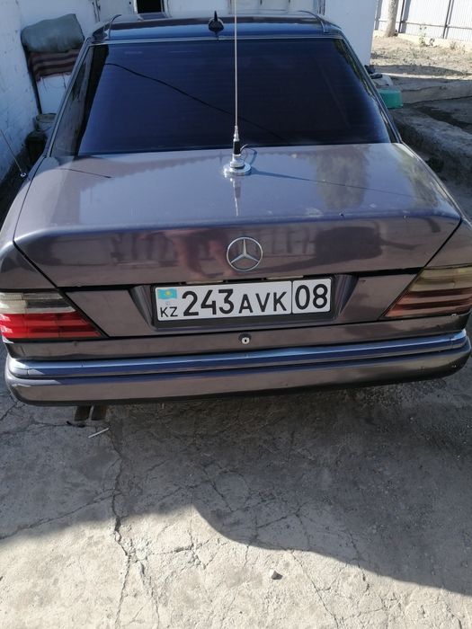 Мерседес 300  под ешку