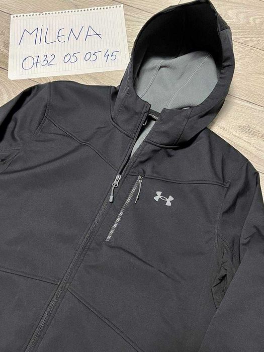 Jacheta groasa, neagra, cu gluga Under Amour marimea XL