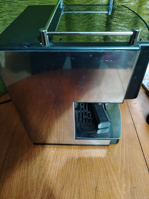 Продава се кафе машина Briel Nuova - Качество и надеждност!