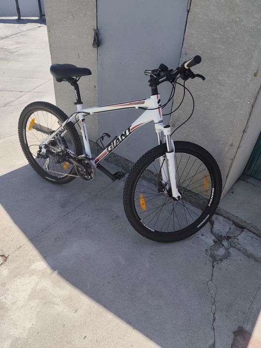 Продам велосипед Giant на 26 колёсах