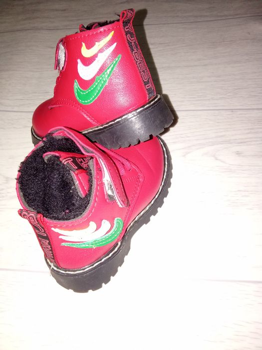 Зимняя ботинка тёплая новый