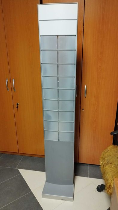 Информационна табела - рекламно табло с 11 табелки 176/30см