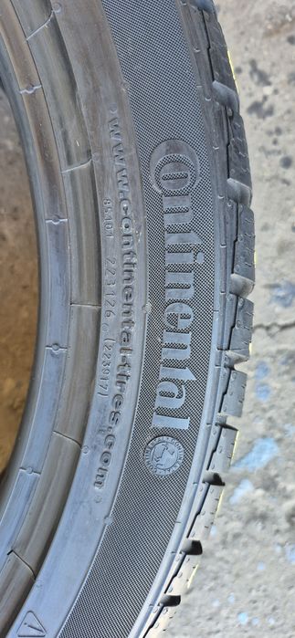 4 anvelope iarna ca noi Continental 255/40/20.Pretul este pe bucata.