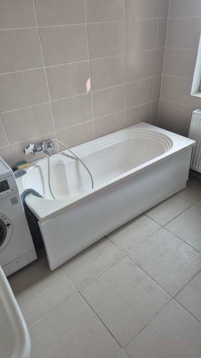 inchiriez apartament