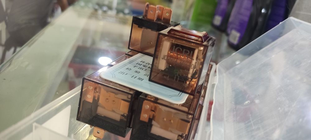 Реле 5 ножка  HOWO