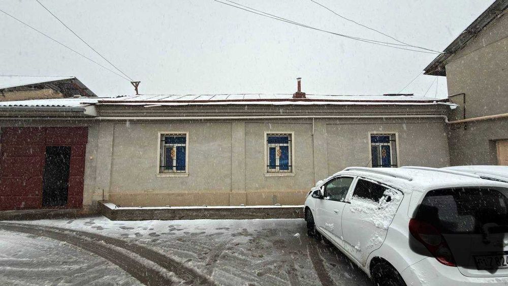 Samarqand Darvoza. 3.68 sotix uy kurishga yer sotaman. Fasad 16m*23m.