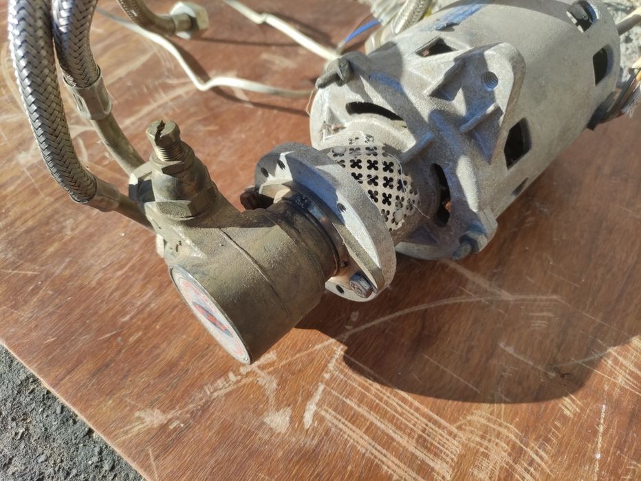 Монофазна ротационна помпа 150W (за кафемашина/вода)
​Описание:
Продав