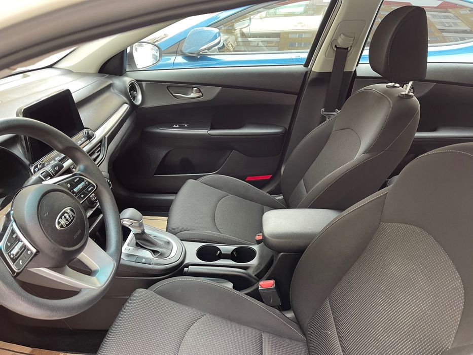 Продам автомобиль Kia Cerato