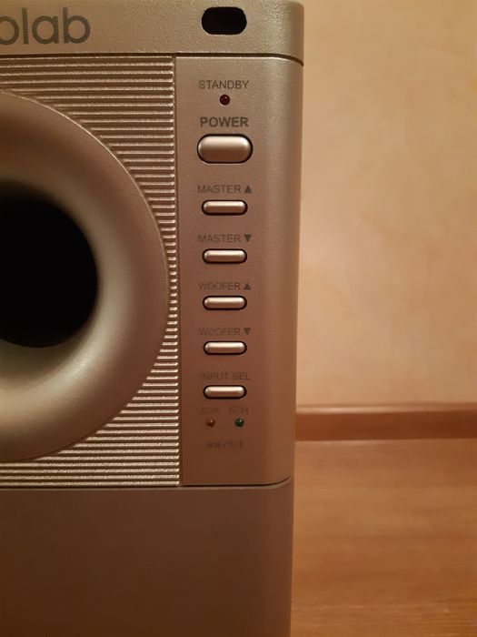 Продам сабвуфер microlab x8/5.1