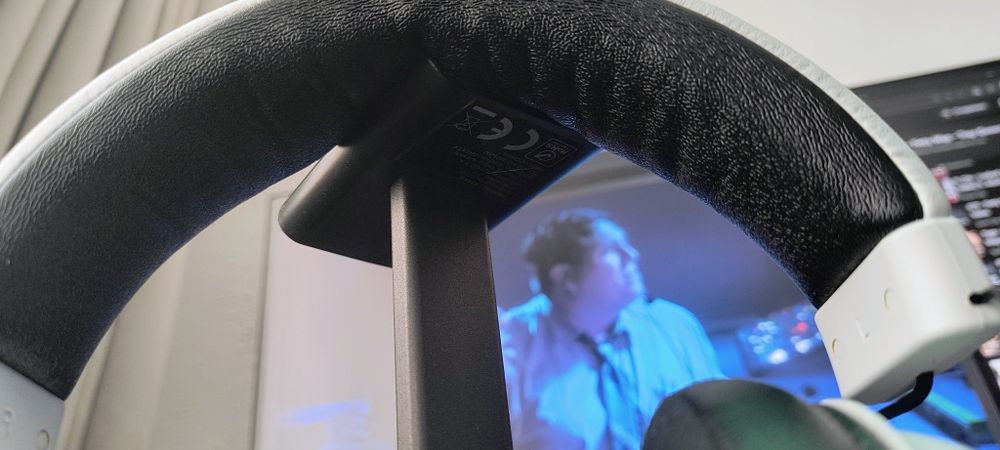 Razer Blackshark  v2  Слушали