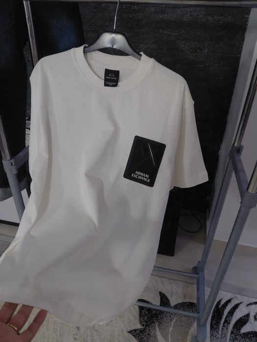 Tricouri diverse modele pentru bărbați premium