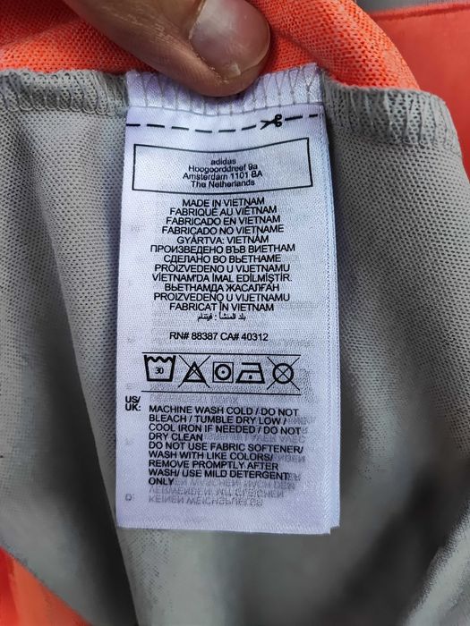 Tricou Polo Adidas Golf Nou cu etichetă, mărimea M, gri/coral