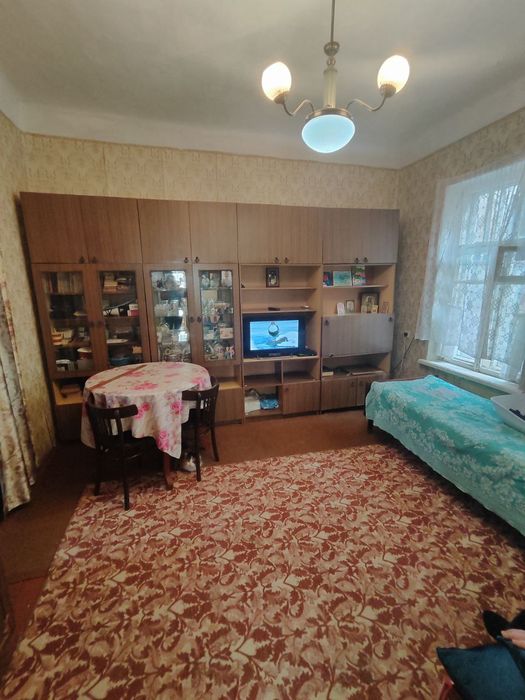 Ул.Лабзак 3-комнатная/1/1 55м²