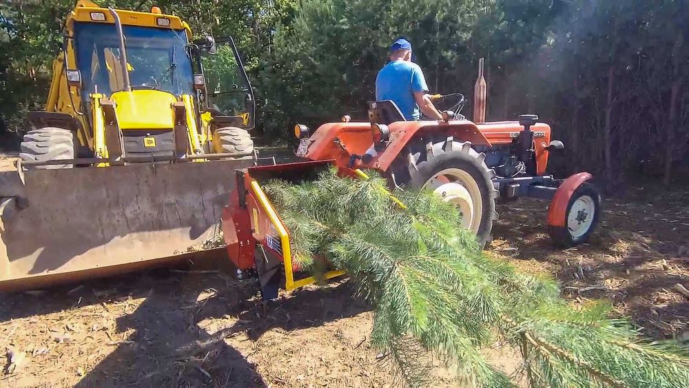 Tocător crengi R-120  dupa tractor - PRET PROMO